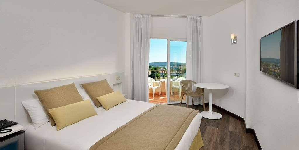 Sol Palmanova Mallorca Bilik gambar